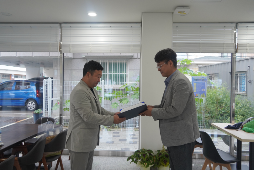 8月 '재난 현장 속 자원봉사자를 찾습니다' 썸네일